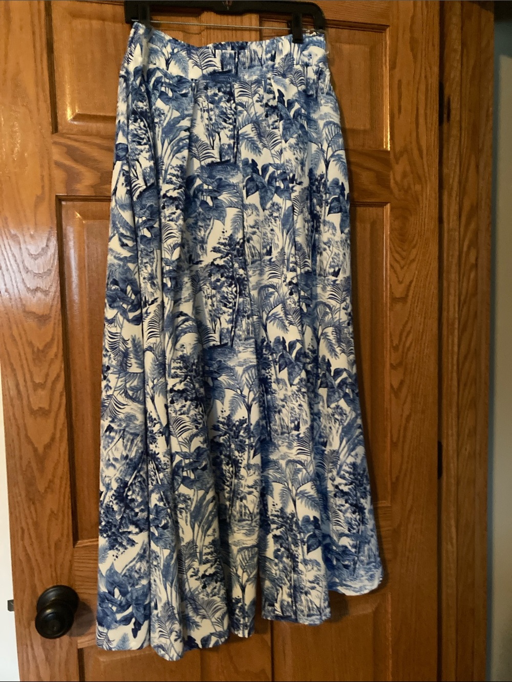 Summer palazzo pants. Side zipper and pockets. - Picture 1 of 4